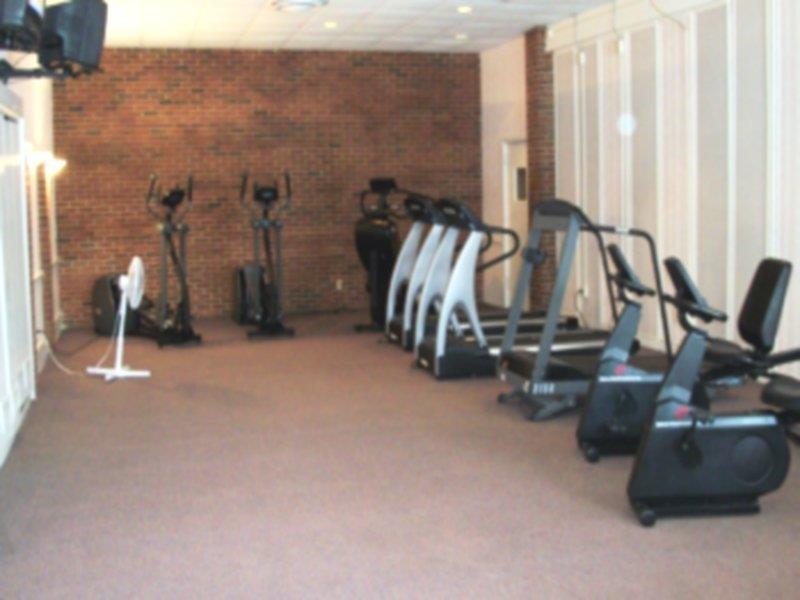 Western Summit Hotel 3*